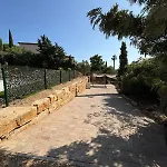 Belle Maison Avec Piscine Privative Dans Calme Et Securisee Villa *