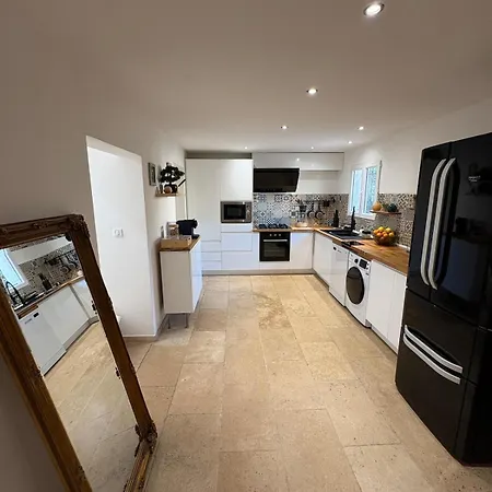 Belle Maison Avec Piscine Privative Dans Résidence Calme Et Securisee
