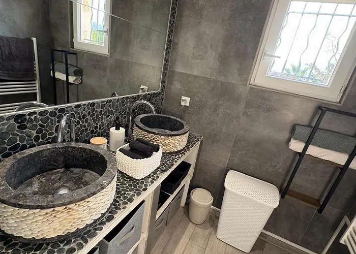 Belle Maison Avec Piscine Privative Dans Calme Et Securisee فيلة